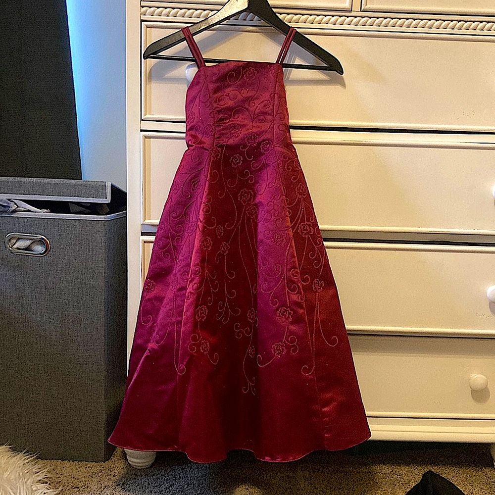 BURGUNDY FORMAL HUNCHO DRESS KIDS